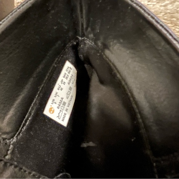 TIMERLAND SUEDE HEELED BOOTS EUC - Picture 3 of 10